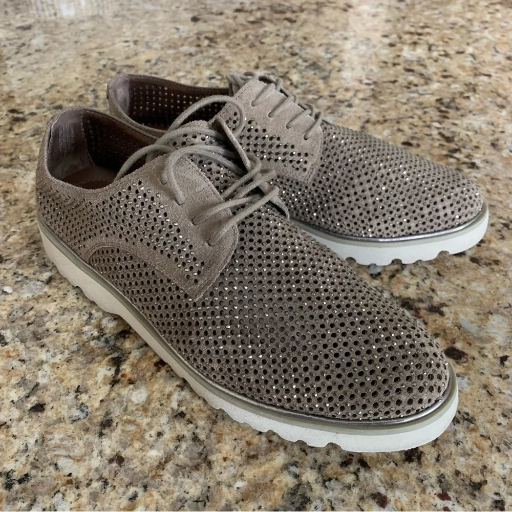 DONALD J PLINER Conni Perforated Oxfords Size 8 Rhinestone Taupe Gray